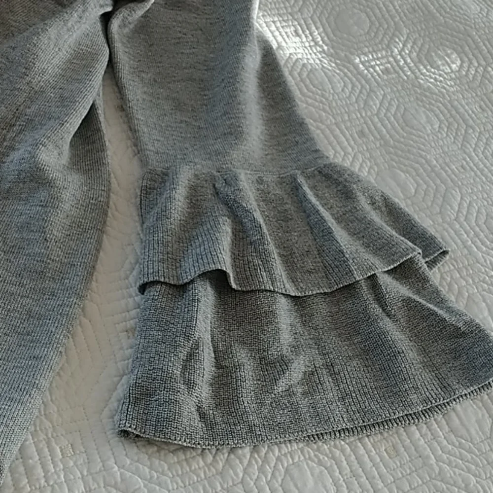 Metric, Heather Grey Cardigan w Bell Sleeves, Sz L - Picture 8 of 12